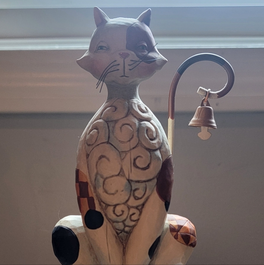 Jim Shore Vigilance Cat Figurine - Multicolor - Picture 2 of 7